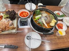 -元堂脊骨土豆汤(明洞2号店)