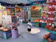 -多彩贵州城极地海洋世界