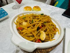 油渣葱香土豆丝-马凯餐厅(地安门店)