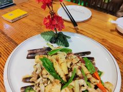 -花溪雨·森林餐厅(石基店)