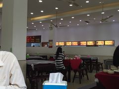 -侬佳蒸菜馆(听潮店)