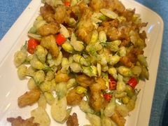 -香巴拉云南餐厅(华莱坞店)