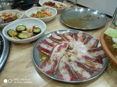 -牛信亭韩国料理·炭火烤肉(紫藤路店)