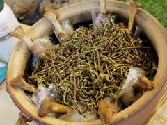 -荷香居(洞企石路店)