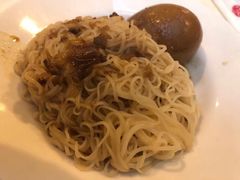 豬腳面線-阿水狮猪脚大王(台中公园店)