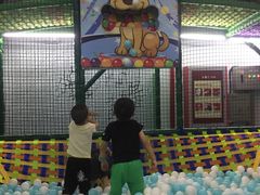 -蒙特利亲子乐园