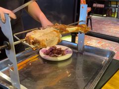 招牌烤羊腿-探牛东北烧烤·铁锅炖大鹅(深圳总店)