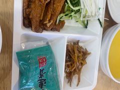 -李连贵熏肉大饼(金隅嘉品Mall店)