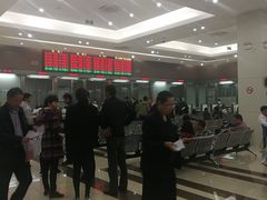 -房地产交易中心-停车场