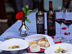 -弦月窗LUNETTE BY AMANDA(复兴路店)