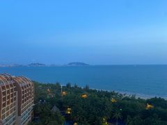 -三亚湾海居铂尔曼度假酒店