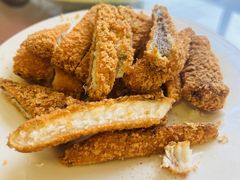 微山湖特色炸小白条鱼-微山岛春天里酒家