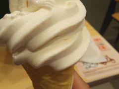 杨枝甘露风味圆筒-麦当劳(杨高南路店)