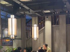 -杨肥肠火锅大排档(火车站花园店)