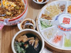 -怪噜范·老贵阳街头名小吃(汇金星力城店)