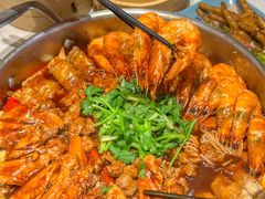 -黄记煌三汁焖锅(新佳丽江汉路店)