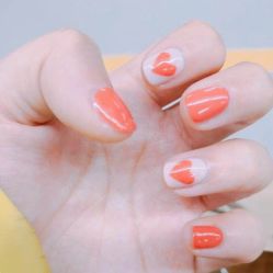 -逸日式美甲美睫工作室