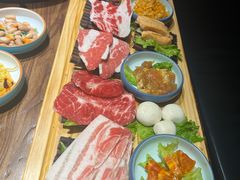 -明洞阿姨·韩式酱蟹烤肉·创意料理(三元桥店)