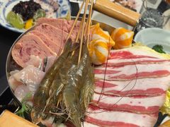 冬阴功海陆双拼暖锅-miss pizza