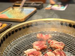 -铭牛烧肉·和牛海鲜自助(高新月牙湖店)