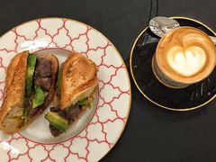 -Salon de The de Joel Robuchon(外滩18号店)