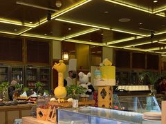 -大中华希尔顿酒店-念自助餐·嗨啤·小龙虾