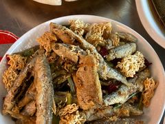 -丹水桥地锅鱼·翘嘴鲌·地方特色全鱼宴(丹江口大坝店)