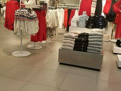 -H&M(鹏欣水游城店)