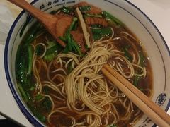 -镇南锅盖面馆(解放路店)