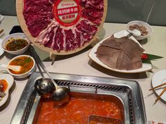-海底捞火锅鲜切牛肉主题店(长寿路店)