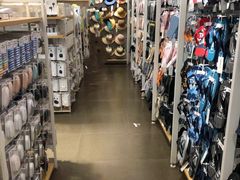 -名创优品(江南新地店)