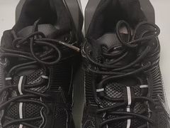 -京伟修鞋洗鞋奢侈品皮具护理店