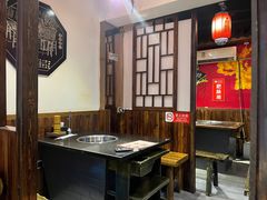 大堂-宽板凳老灶火锅(簋街店)