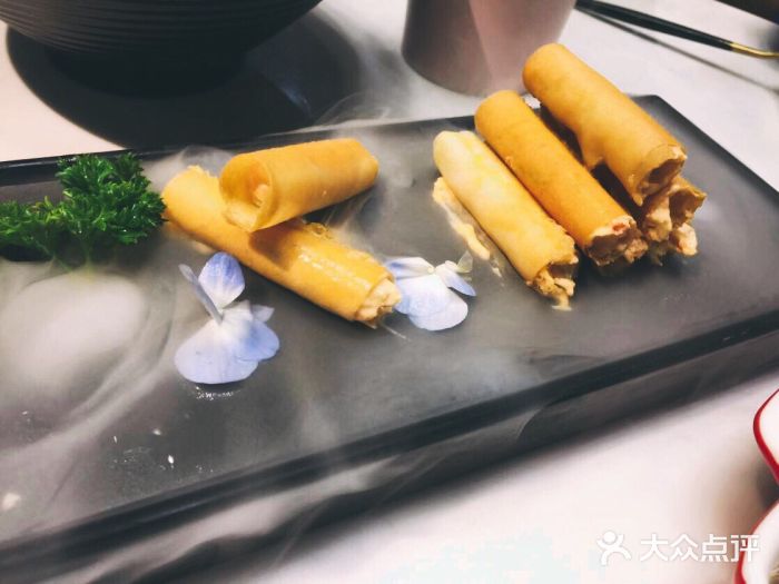 后海16号·北京私房菜脆筒龙虾卷图片