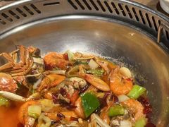 -七欣天香辣蟹火锅(上海银亿滨江店)