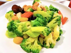 时蔬营养小炒-波螺油子青岛本帮菜(银座店)