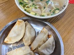 -黄阿姨锅贴大王(万航渡路店)