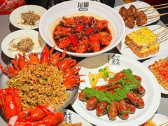 -龙巢盱眙龙虾·牛蛙·烧烤宵夜(八卦岭店)