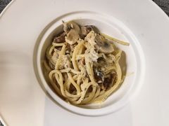 -卡普里披萨·牛扒·下午茶