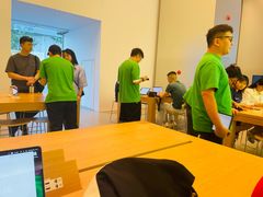 -Apple零售店(华贸购物中心店)