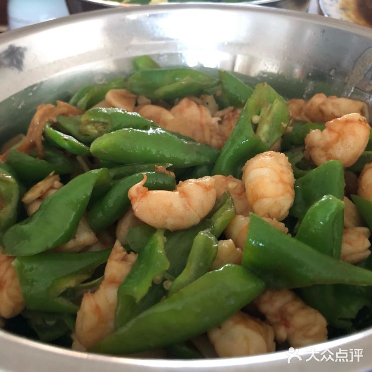 微辣清新的低卡美食，尖椒虾仁～