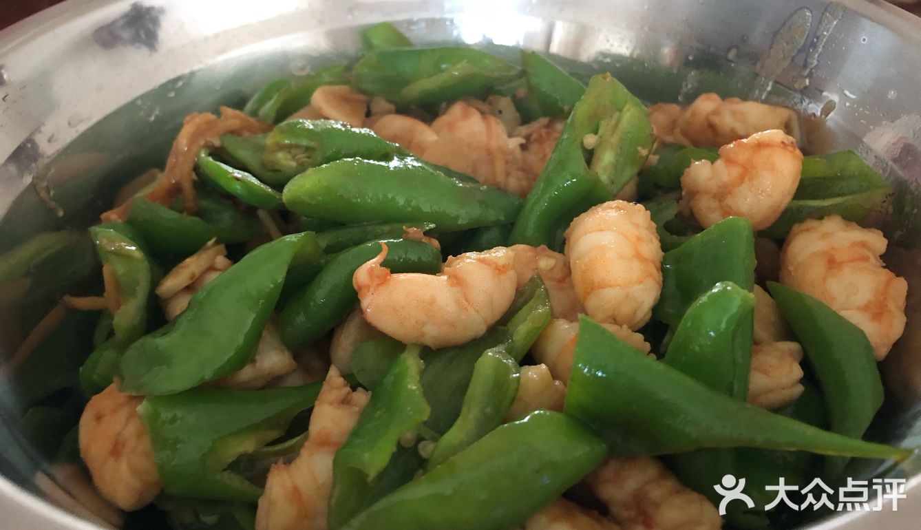 微辣清新的低卡美食，尖椒虾仁～