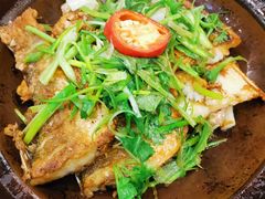 煲仔焗海鲈鱼-六婶西关小厨(光塔路店)