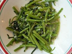 -川流不息·地道川菜·小龙虾(新松江路店)