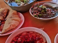 -大众跷脚牛肉馆·非遗传承单位(峨眉山店)