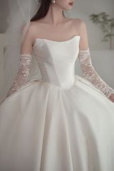 -艾米丽婚纱礼服