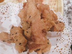 -老牌坊云南鱼豆花火锅(哈西万达店)