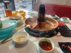 -牛员外鲜切牛肉火锅