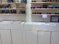 -天空之镜眼镜店蔡司依视路授权店(天通苑店)