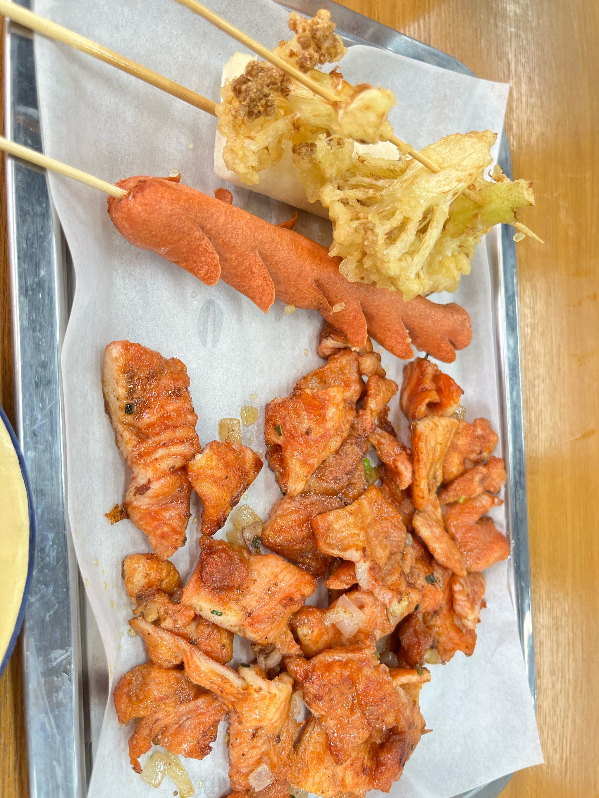 感觉口味一般,甜酱不是很正宗,铁板里脊肉